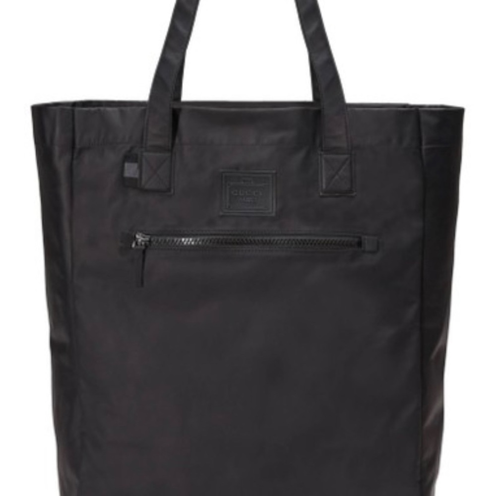 SOLD! NWT GUCCI Viaggio Black Leather Tote 💯 authentic